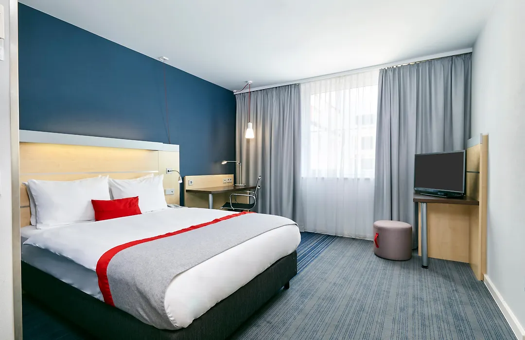Holiday Inn Express Berlin City Centre By Ihg-1
