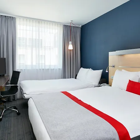 Holiday Inn Express Berlin City Centre By Ihg-2