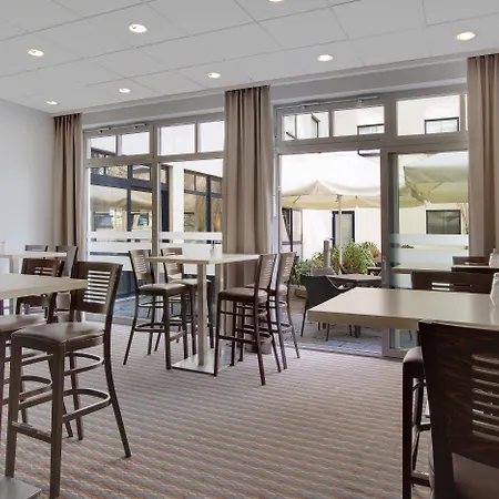 Holiday Inn Express Berlin City Centre By Ihg-2