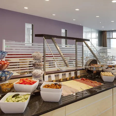 Holiday Inn Express Berlin City Centre By Ihg-3